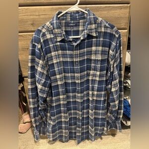 Croft & Barrow Navy and White Plaid Flannel Button-Up